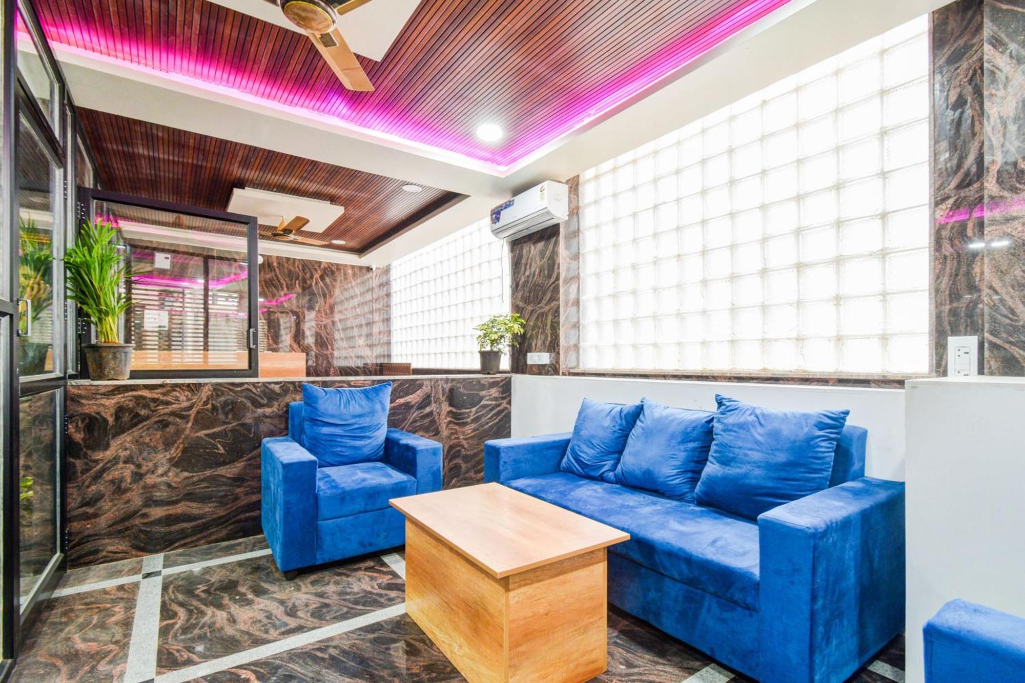 Super Townhouse Kokapet Formerly Aarian Tej Nilayam Gundipet Exterior foto